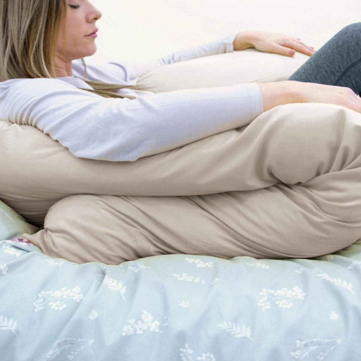 12 Ft Maternity Pillow And Case - Brown