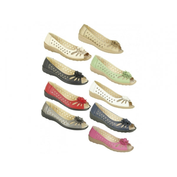 Boulevard DAYNA Womens Faux Leather Flower Peep Toe Flats Black