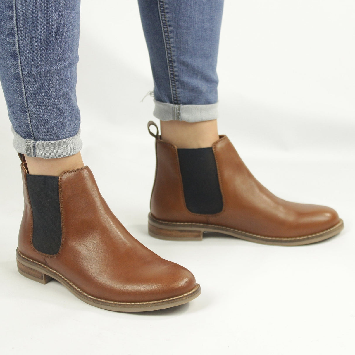 Cipriata ALEXANDRA Womens Leather Slip On Chelsea Boots Cognac