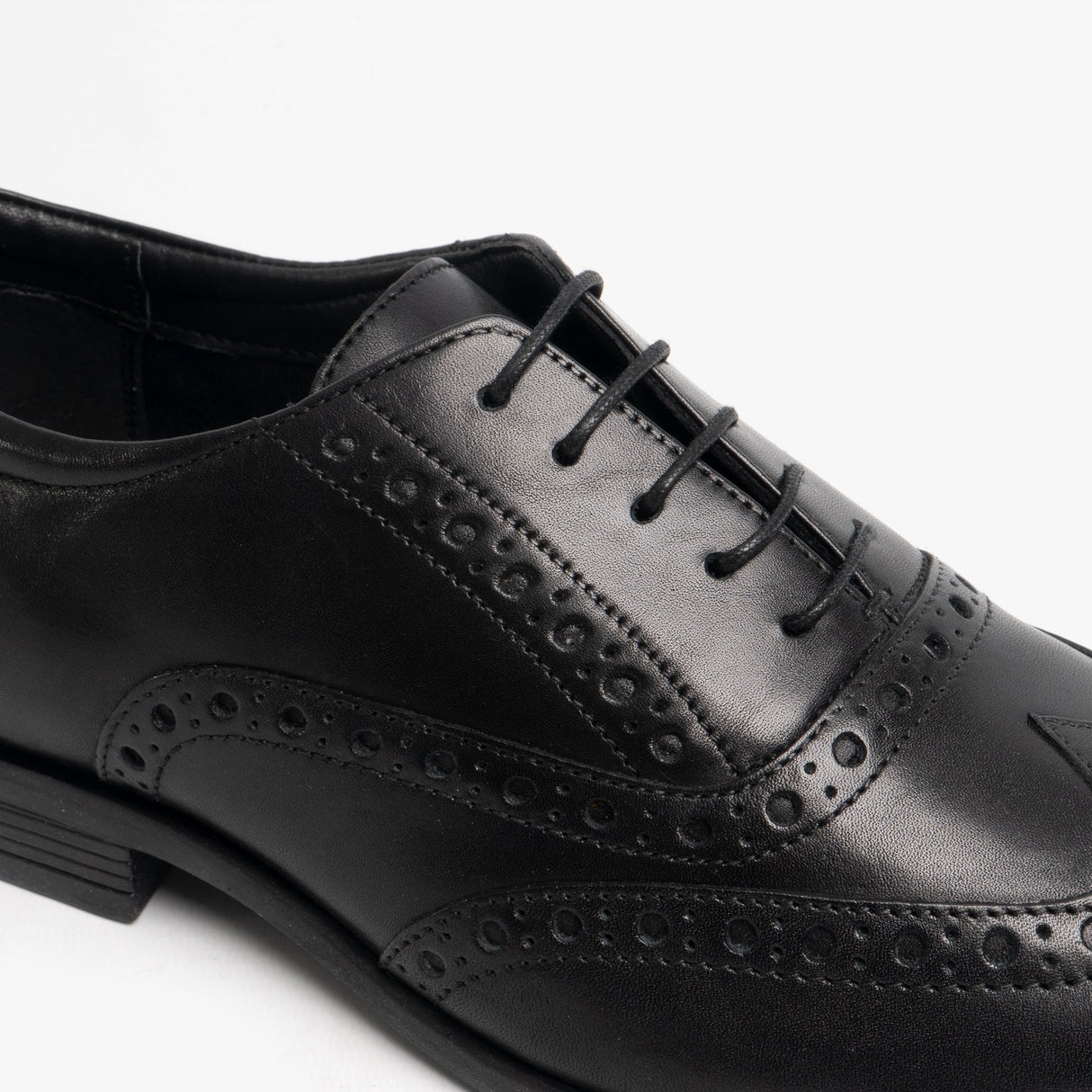 Hush Puppies OAKEN Mens Leather Brogue Shoes Black