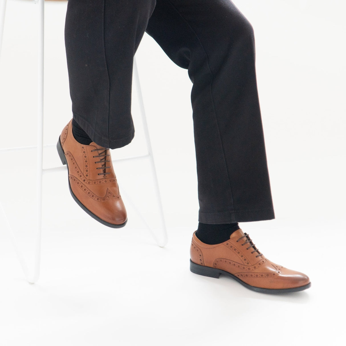 Hush Puppies OAKEN Mens Leather Brogue Shoes Dark Brown