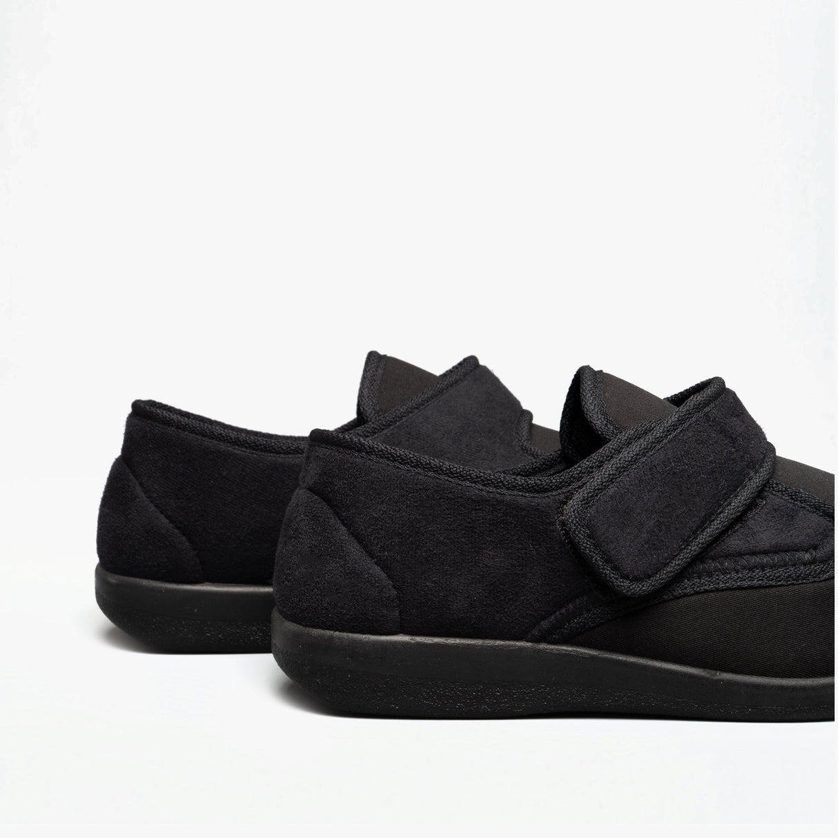 GBS Med FRENCHAY Unisex Slippers Black