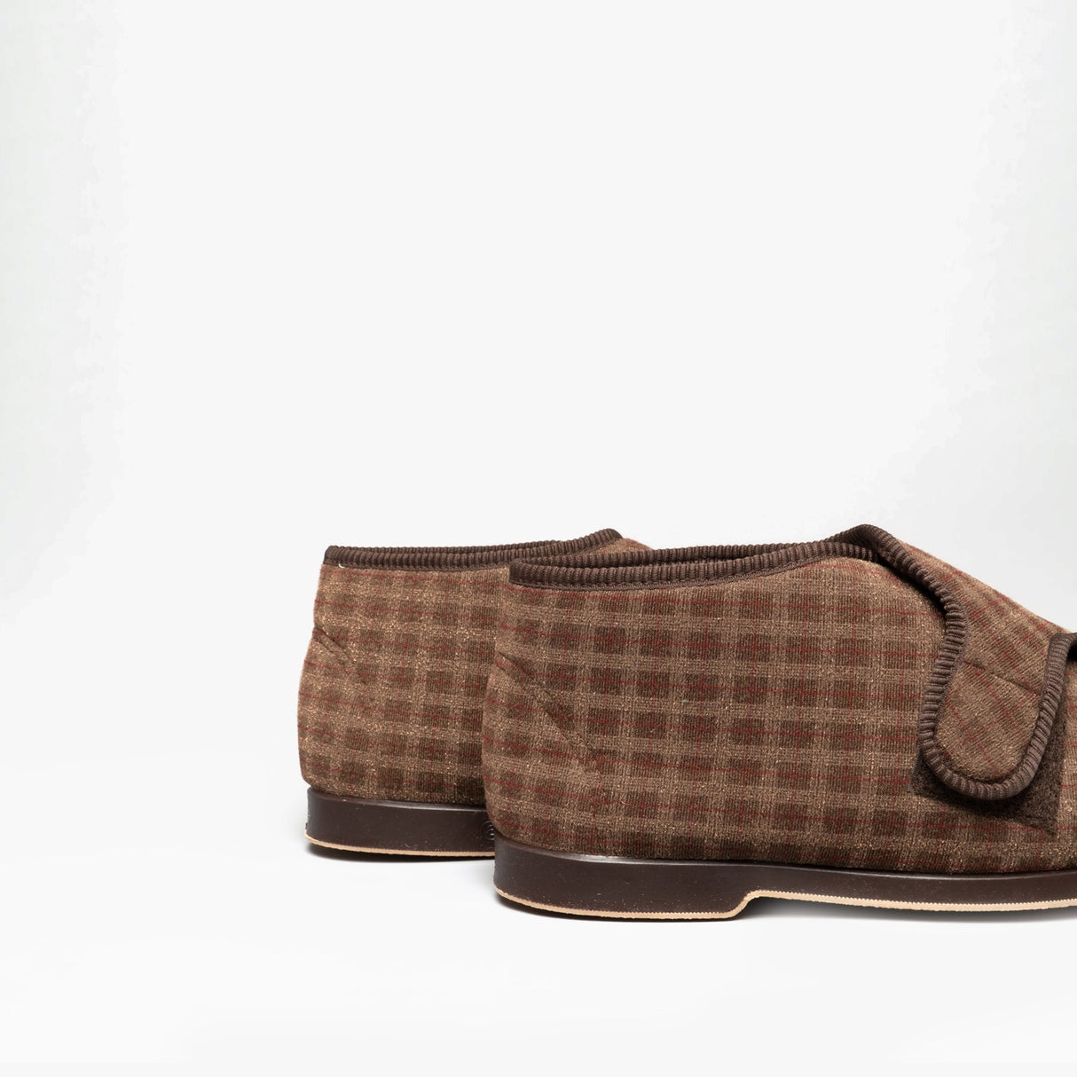 GBS KESWICK Mens Boot Slippers Brown