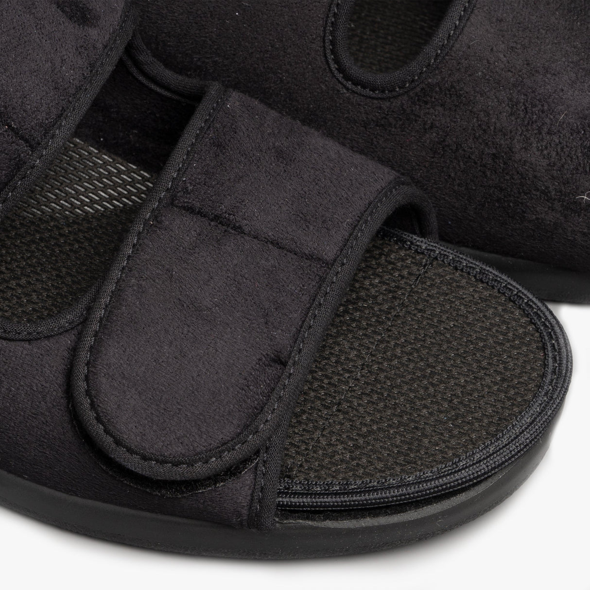 GBS Med BROMPTON Unisex Wide Fit Slippers Black