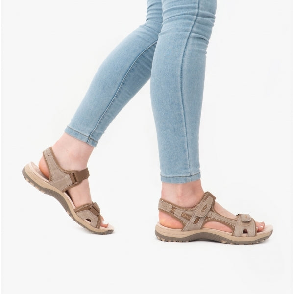 Free Spirit FRISCO Womens Leather Touch Fasten Sandals Toffee