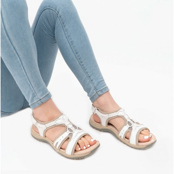 Free Spirit FAIRMONT Womens Touch Fasten Leather Sandals White
