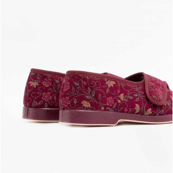GBS WILMA Womens Slippers Wine