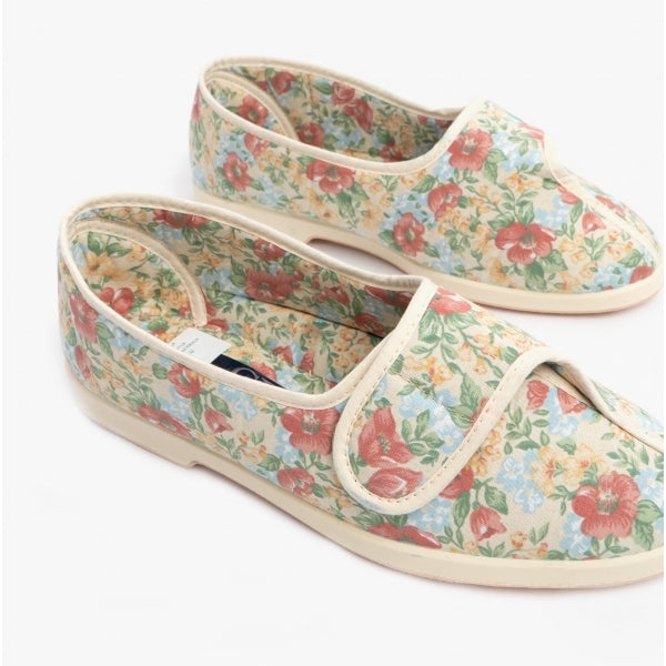 GBS WENDY Womens Slippers Beige