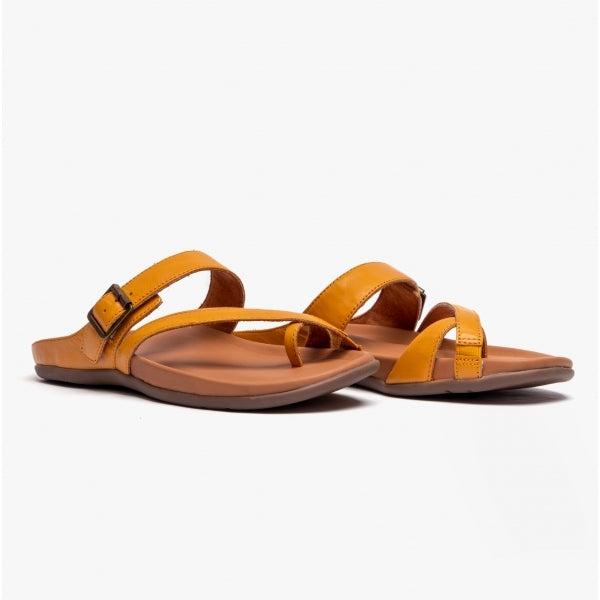 Strive NUSA II Womens Strappy Sandals Honey