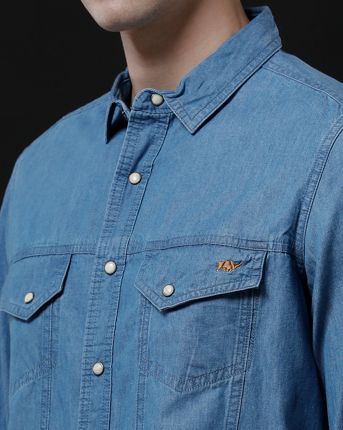 Men's Slim Fit Solid Denim Casual Shirt (APOKE)