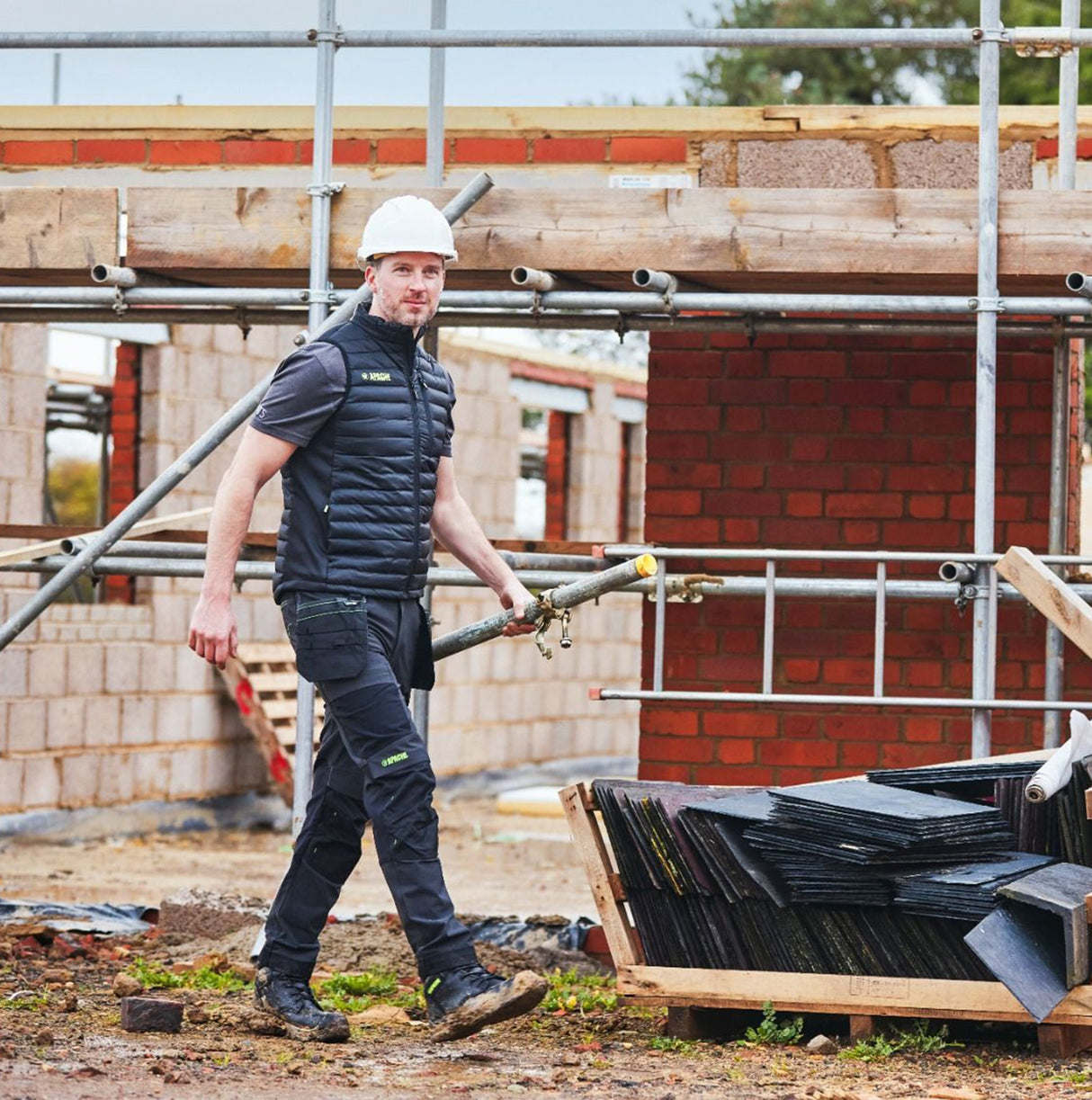 Apache CALGARY Mens Trousers Grey Black