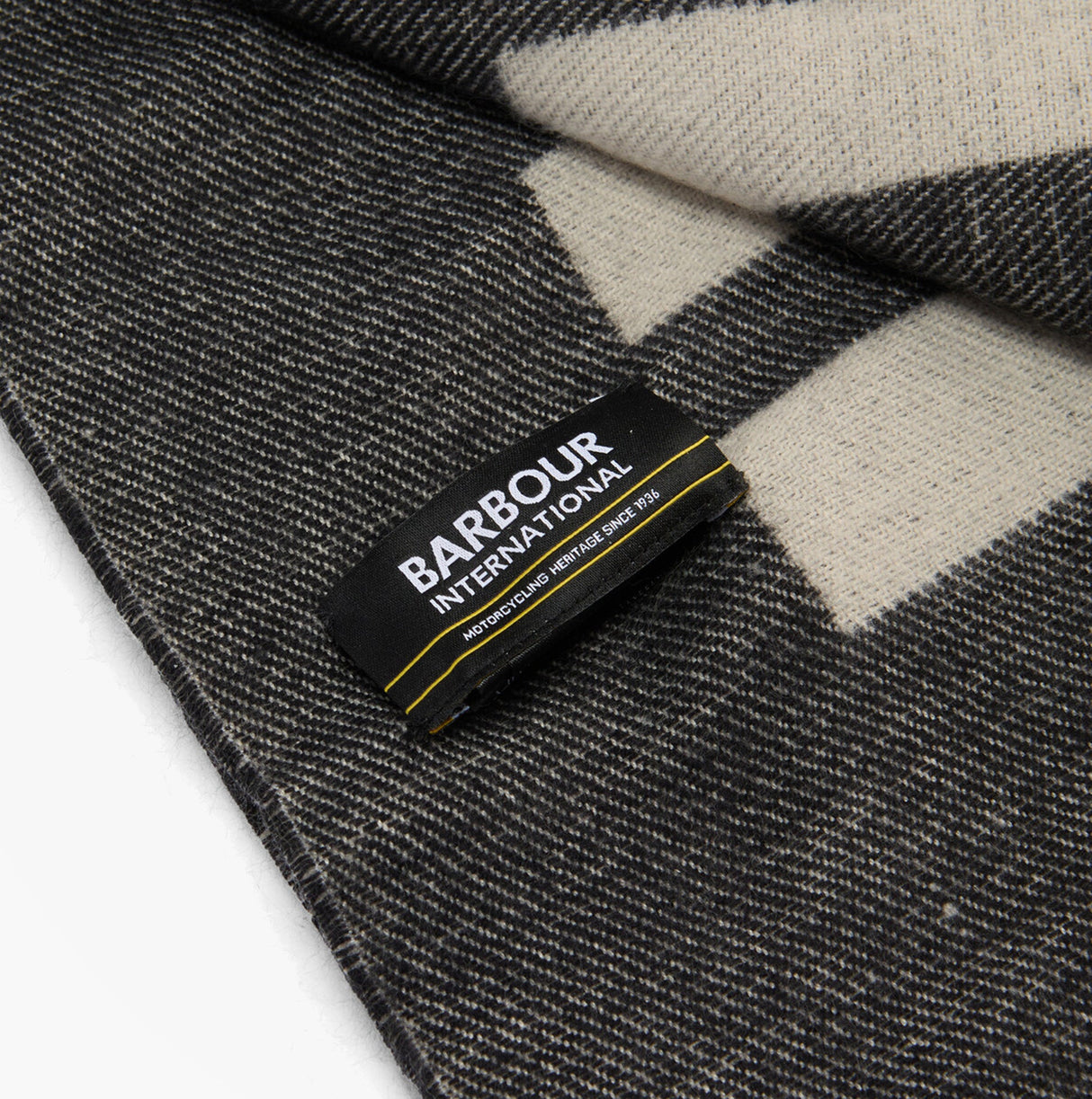 Barbour PENDLE BEANIE & MILLA SCARF Gift Set Womens Black/Jasmine