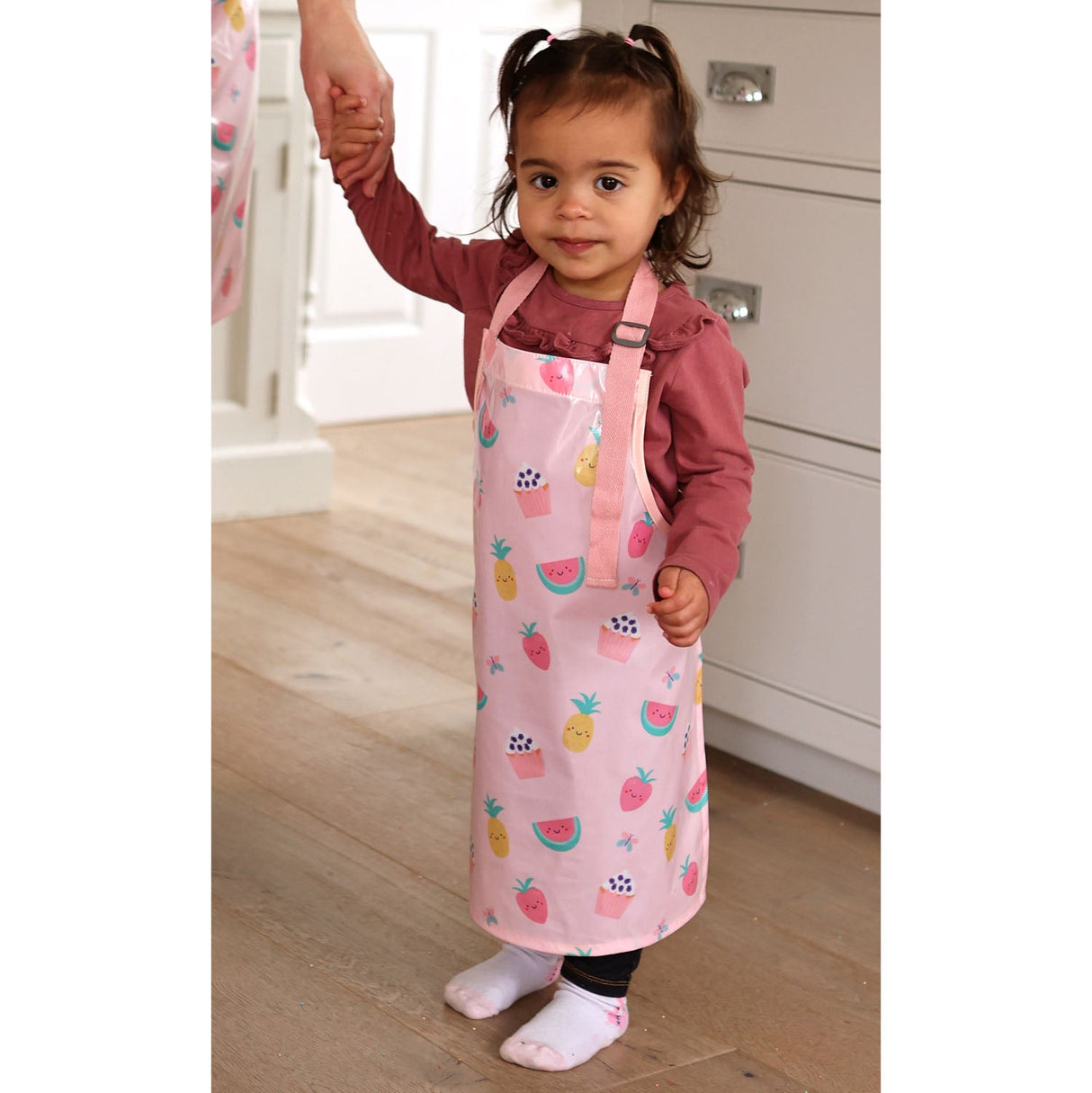 Wipeezee Apron - Child's size - Pink Yummy Treats