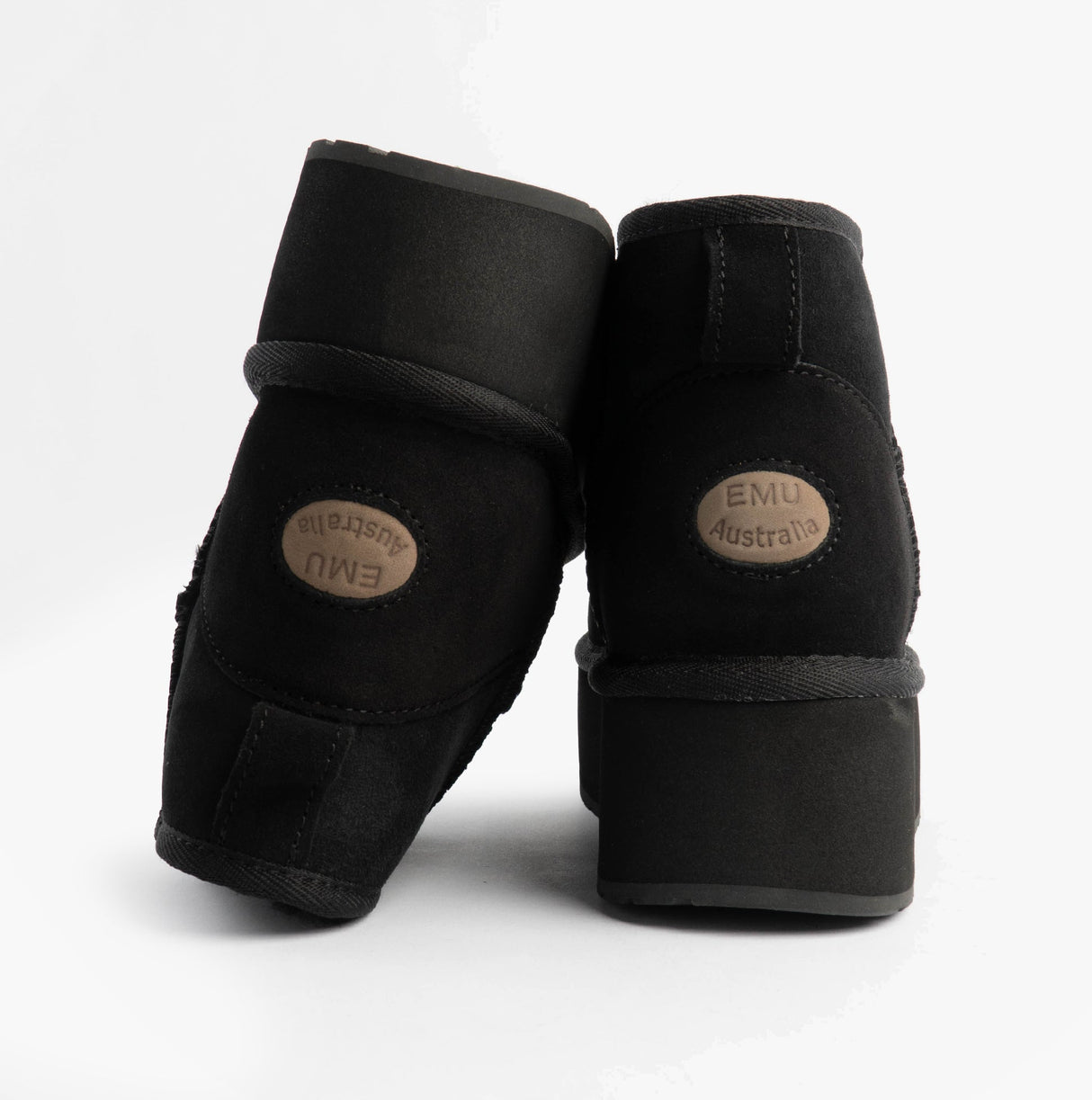EMU Australia STINGER MICRO FLATFORM Womens Sheepskin Boot Black