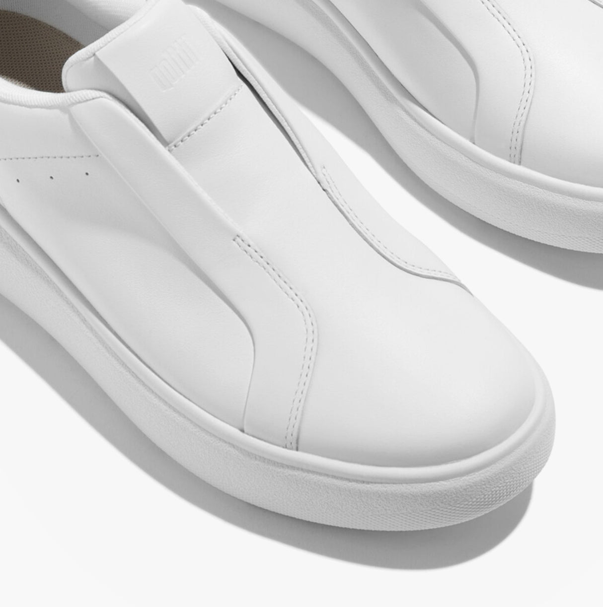 FitFlop 'Ready To Go' LEATHER LACELESS Ladies Sneakers Urban White