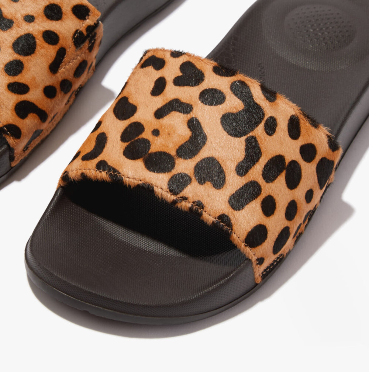 FitFlop iQUSHION Womens Hair-On Leather Sliders Leopard