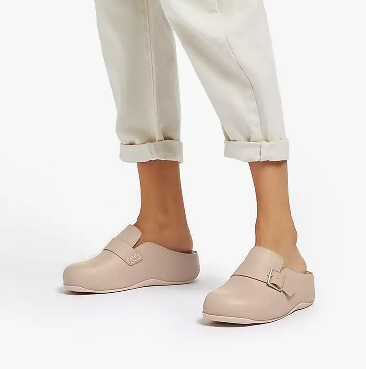 FitFlop SHUV BUCKLE-STRAP Womens Leather Clogs Beige