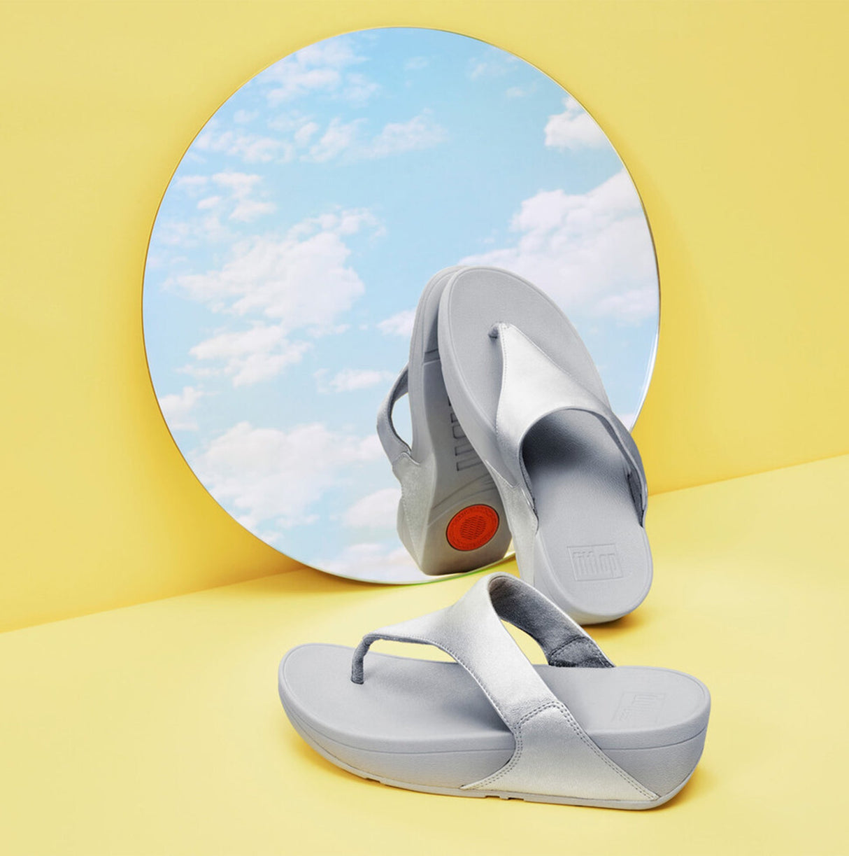 FitFlop LULU Womens Leather Toe-Post Sandals Silver