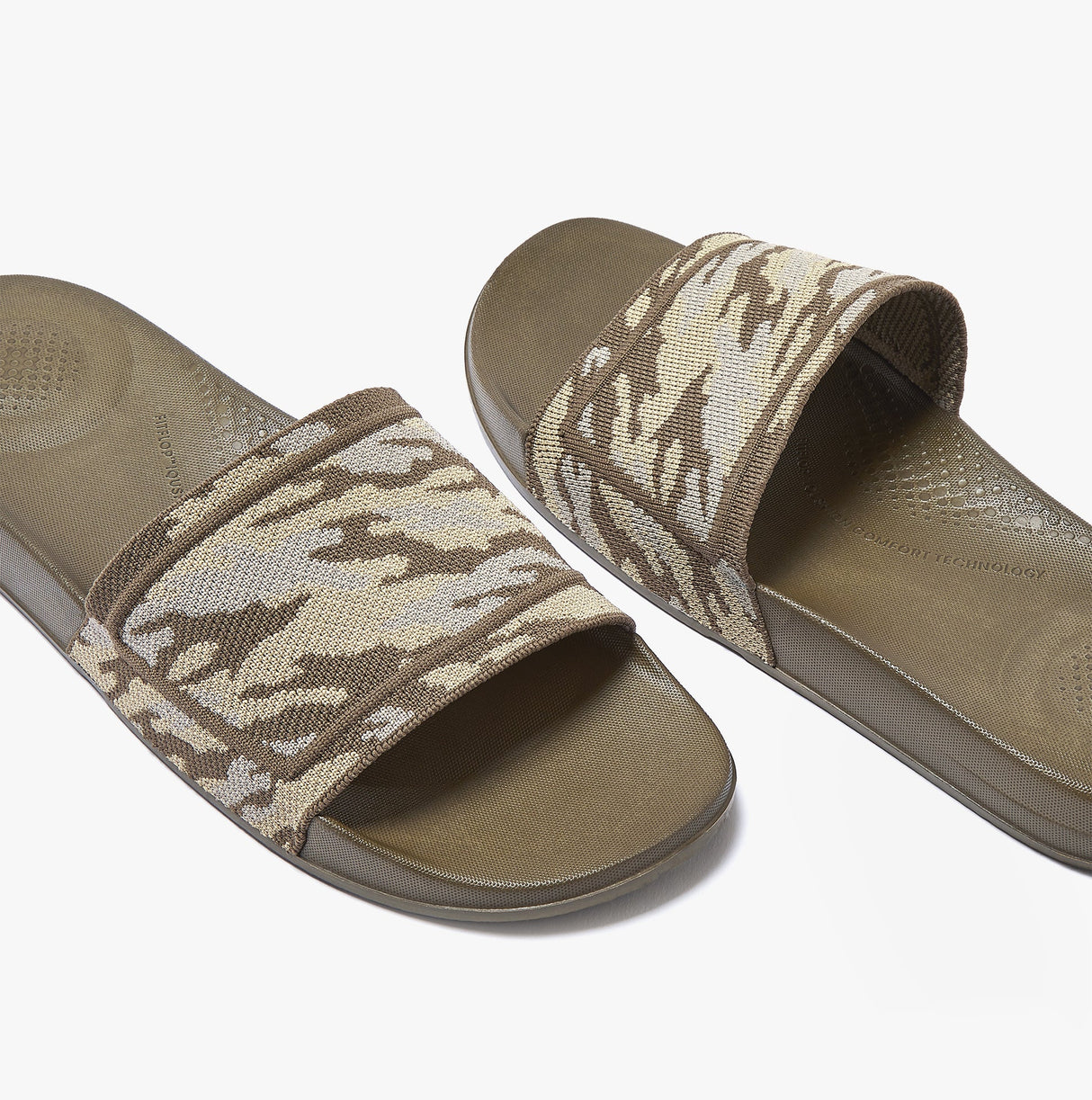 FitFlop iQUSHION e01 CAMO KNIT POOL Mens Slides Mossy