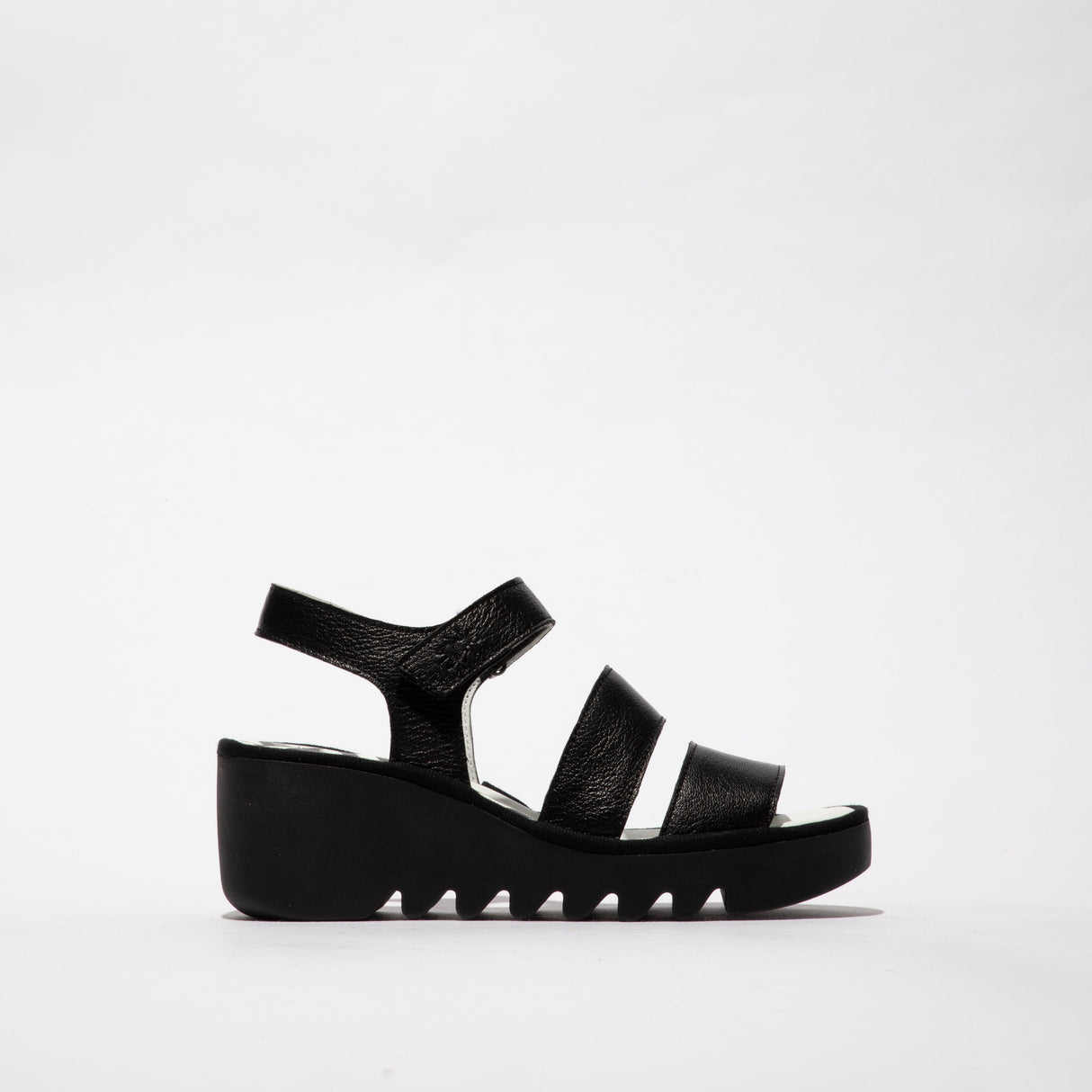 Fly London BEXY575FLY Womens Sandals Black