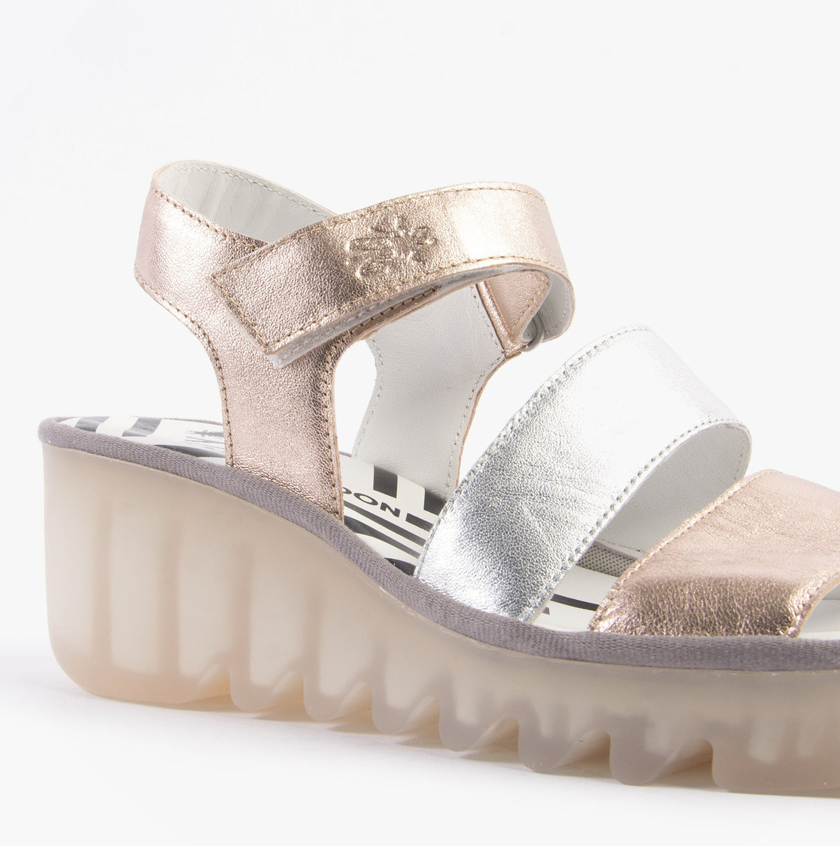 Fly London BEXY575FLY Womens Sandals Sahara/Silver