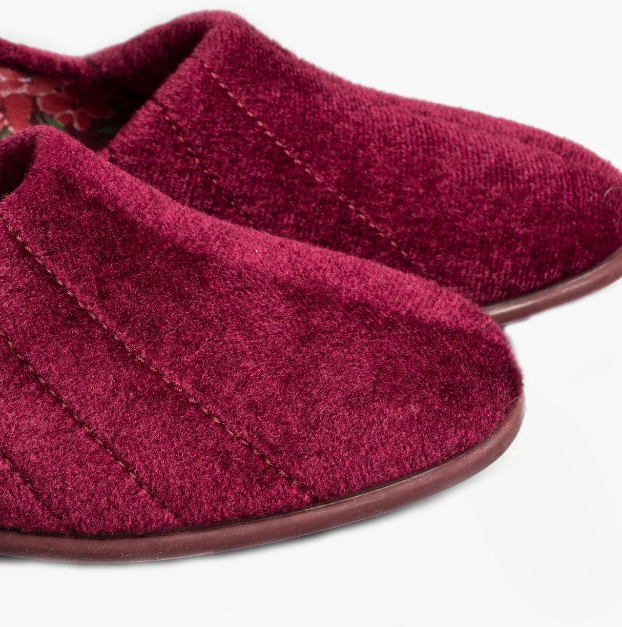GBS AUDREY Womens Slippers Burgundy