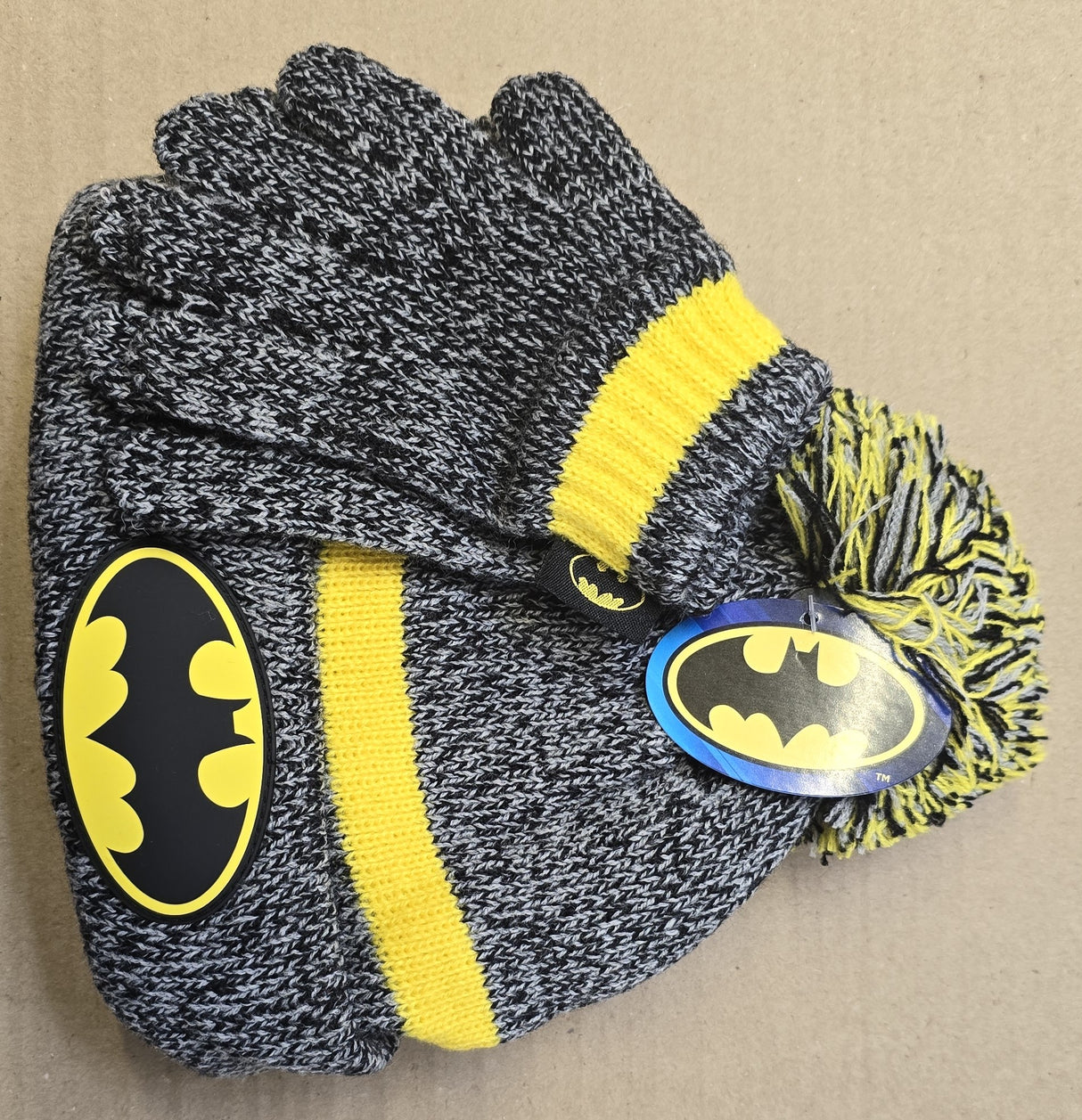 HG10 TODDLER BATMAN HAT & GLOVE SET