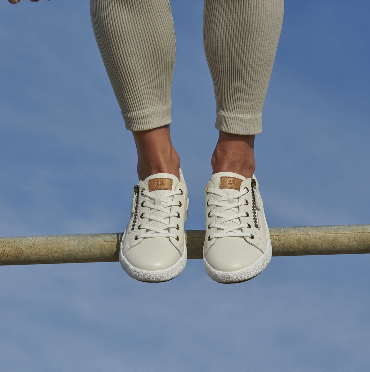 Josef Seibel CLAIRE 03 Womens Trainers Weiss