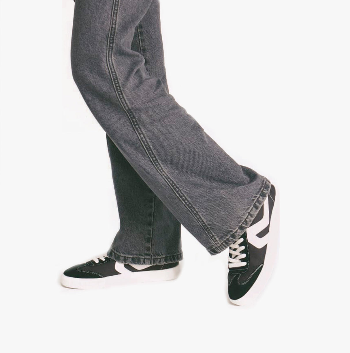 Levi's SNEAK S Womens Trainers Regular Black