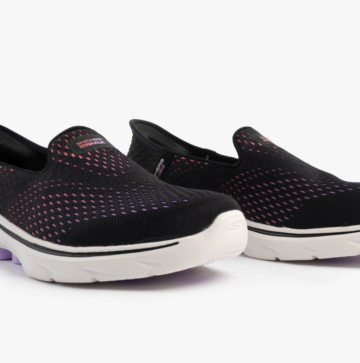 Skechers 125211/BKMT GO WALK 7 - KATNISS Womens Trainers Black/Multi