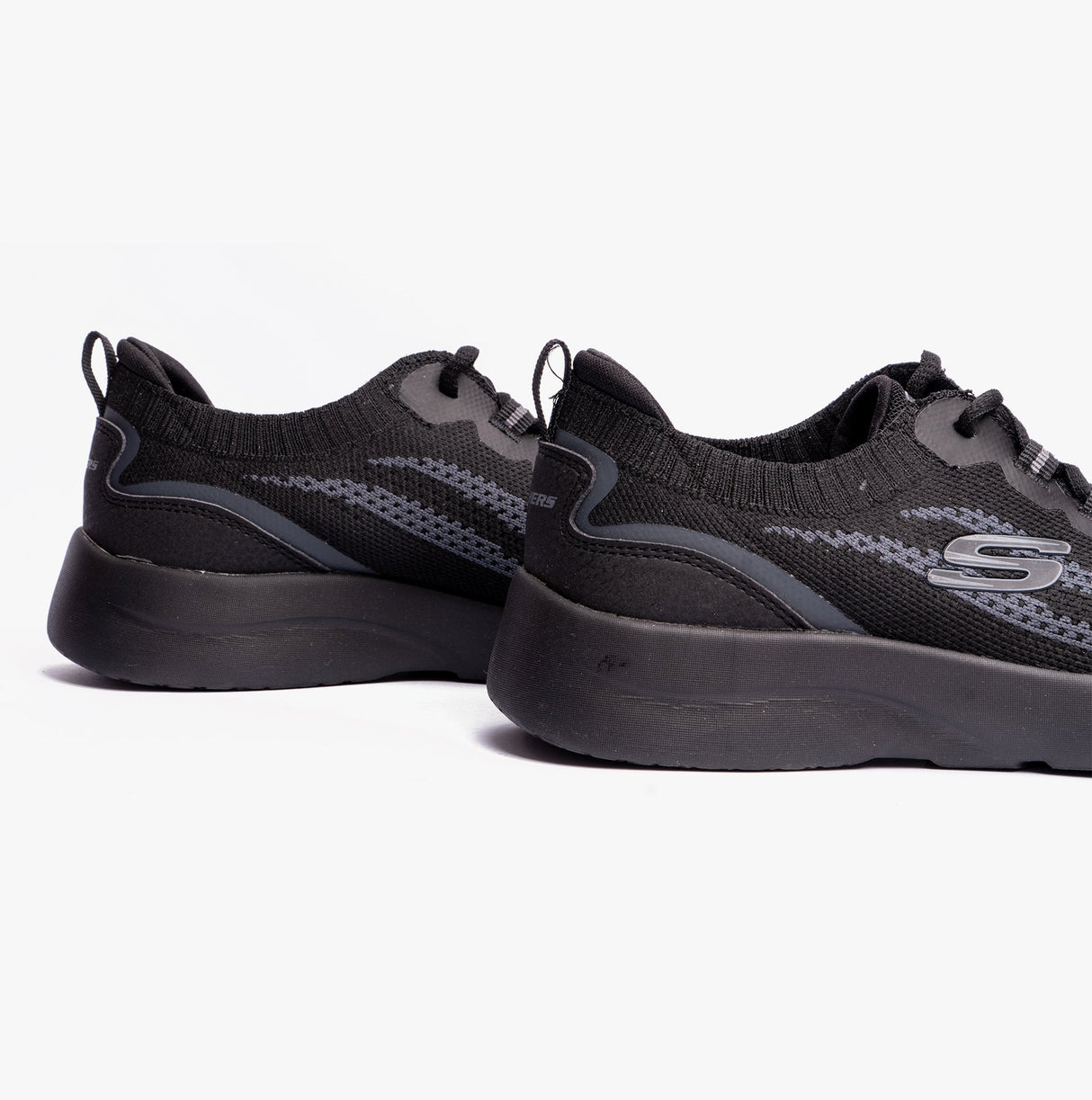 Skechers 149546/BBK DYNAMIGHT 2.0-DAYTIME STRIDE Womens Lace-Up Trainers Black