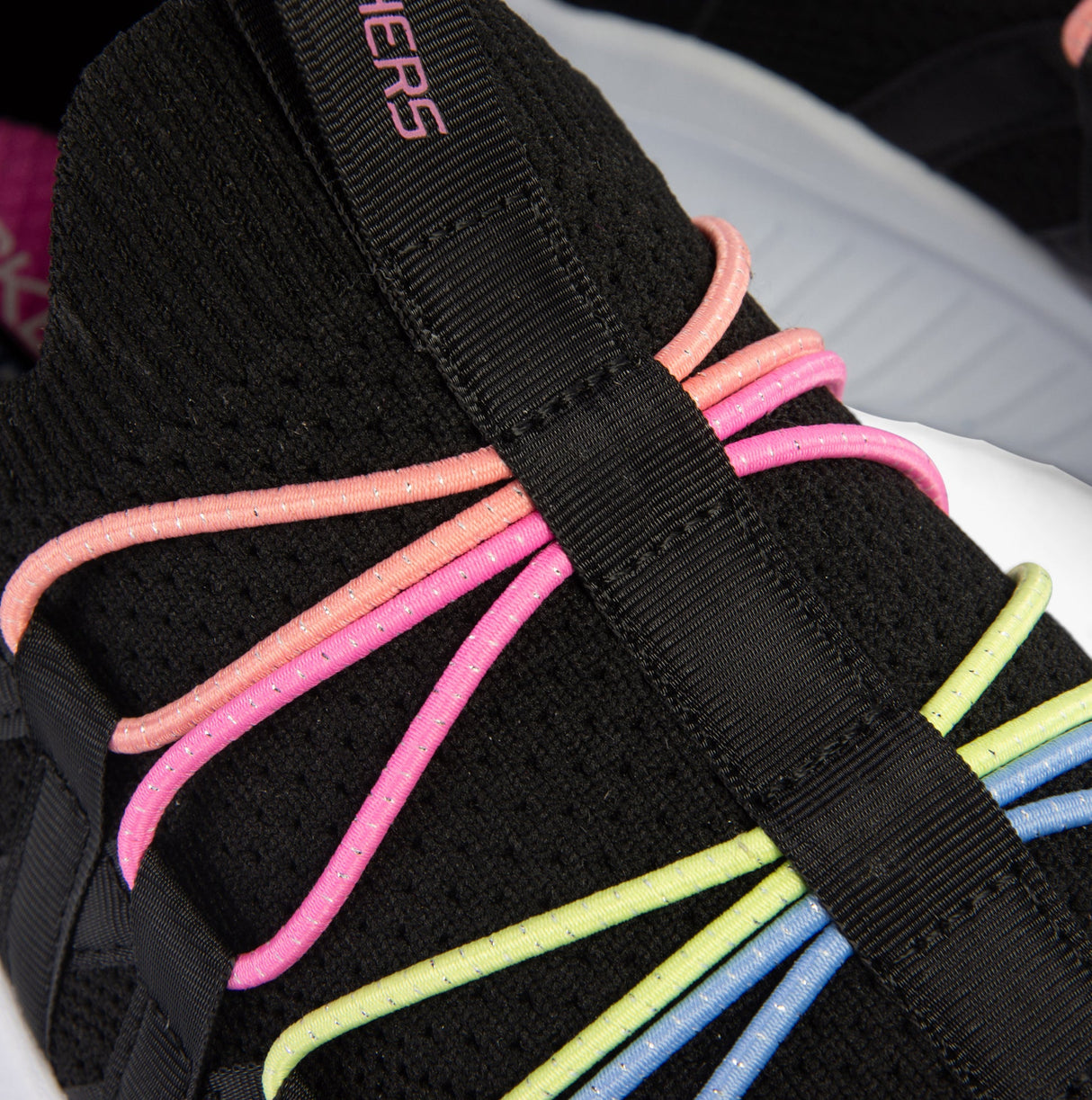 Skechers 303824L/BKMT ULTRA FLEX 3.0 - BUNGEE FUN Girls Trainers Black/Multi