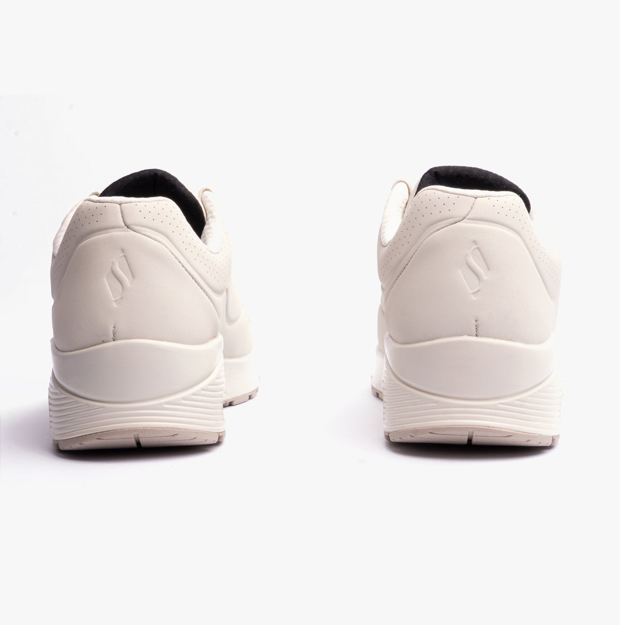 Skechers 52458/OFWT UNO - STAND ON AIR Mens Trainers Off White