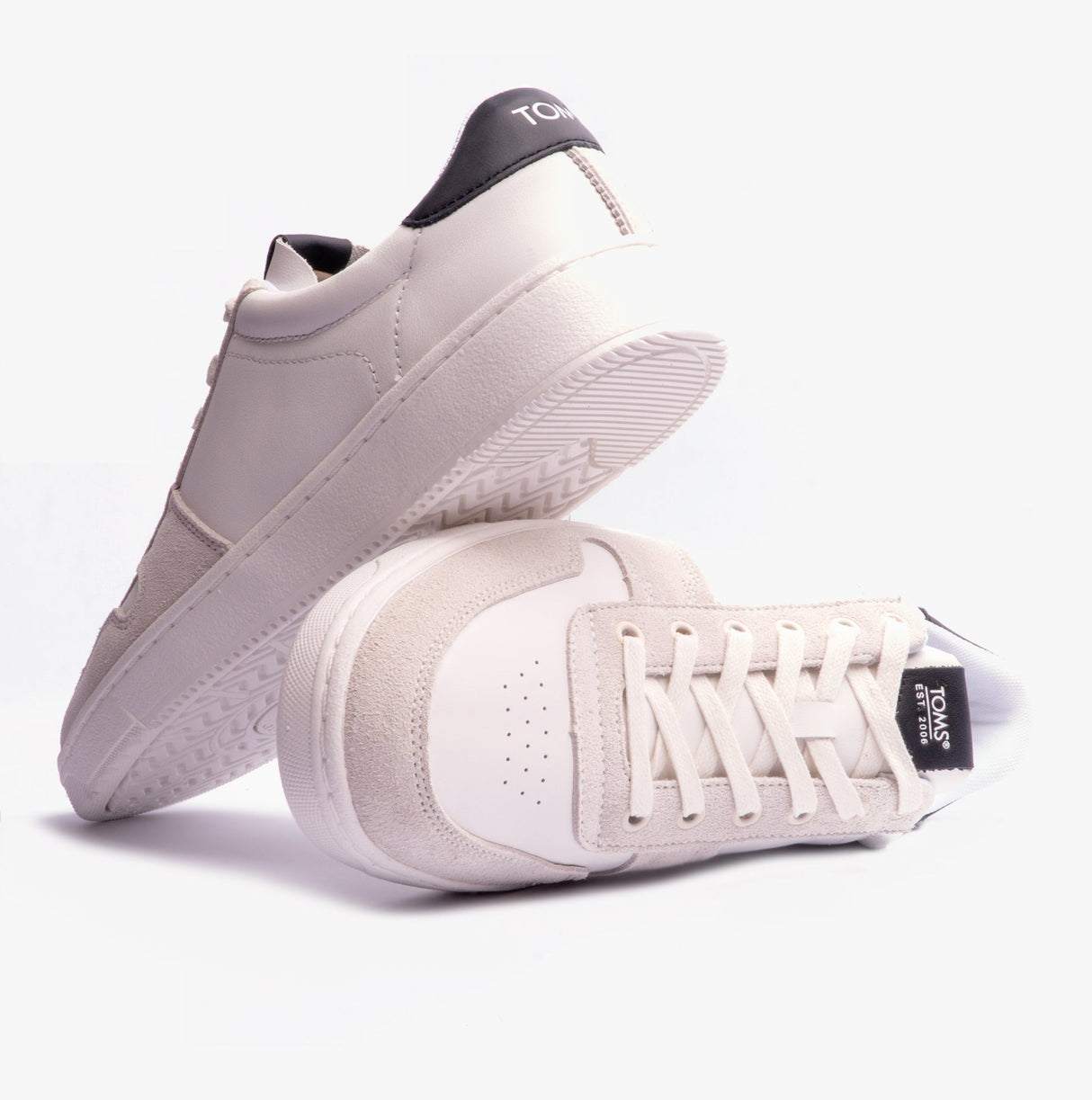 TOMS TRVL LITE COURT Mens Trainers White/ Black