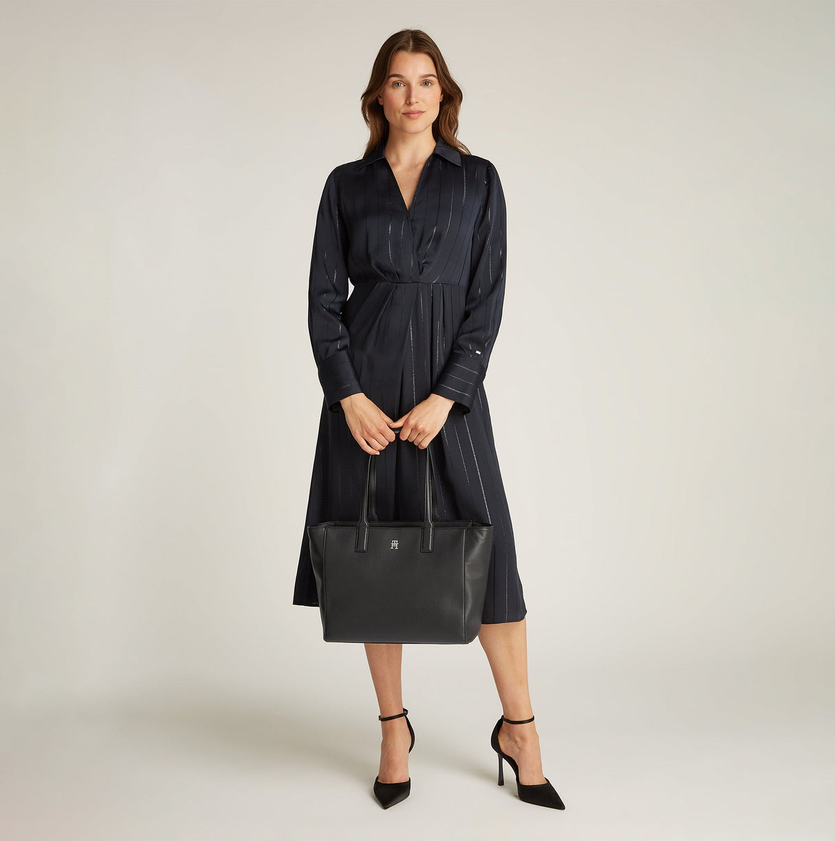 Tommy Hilfiger SOFT LOGO TOTE Womens Handbag Black