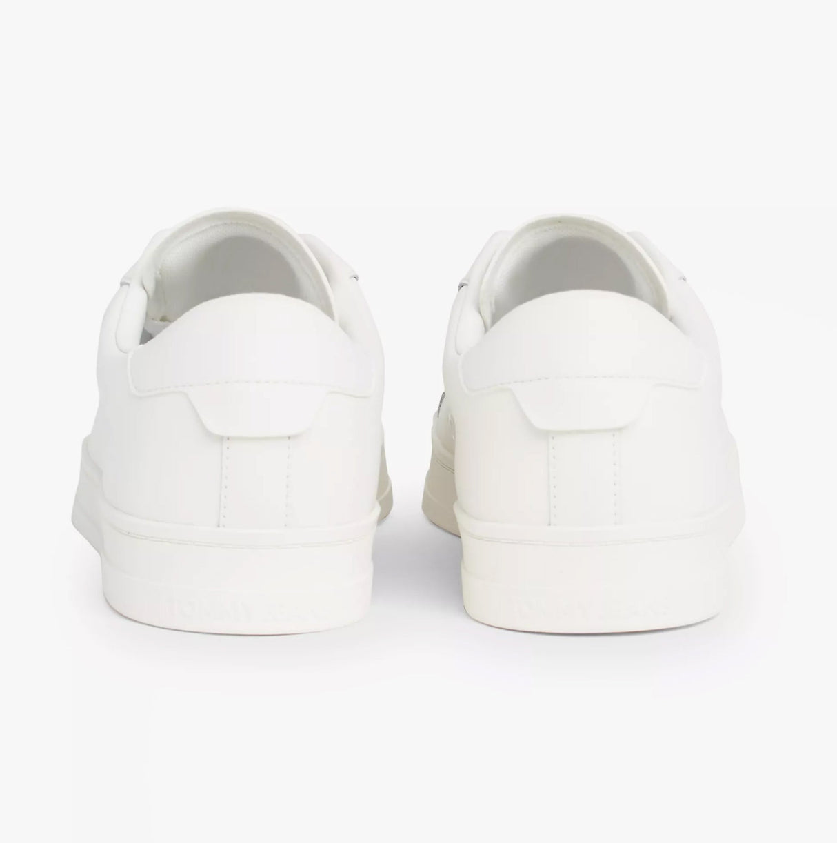 Tommy Hilfiger TJM LEATHER LOW CUPS Mens Trainers Ecru