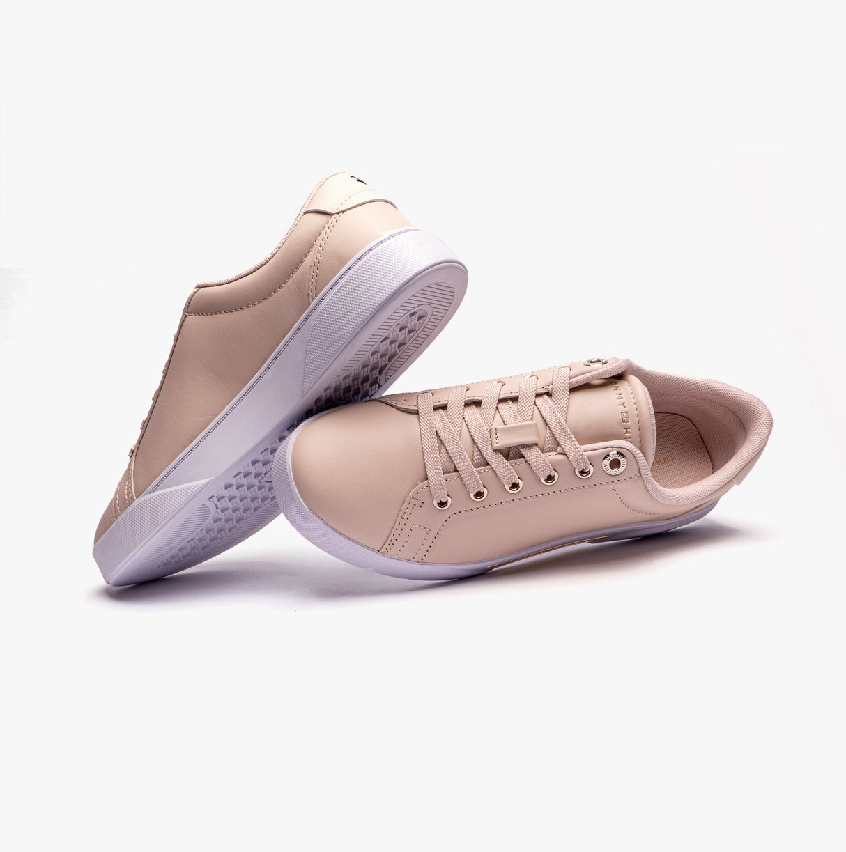 Tommy Hilfiger GOLDEN COURT Womens Trainers Cashmere Creme