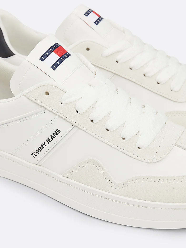 Tommy Hilfiger RETRO Suede Trainers Mens Ecru