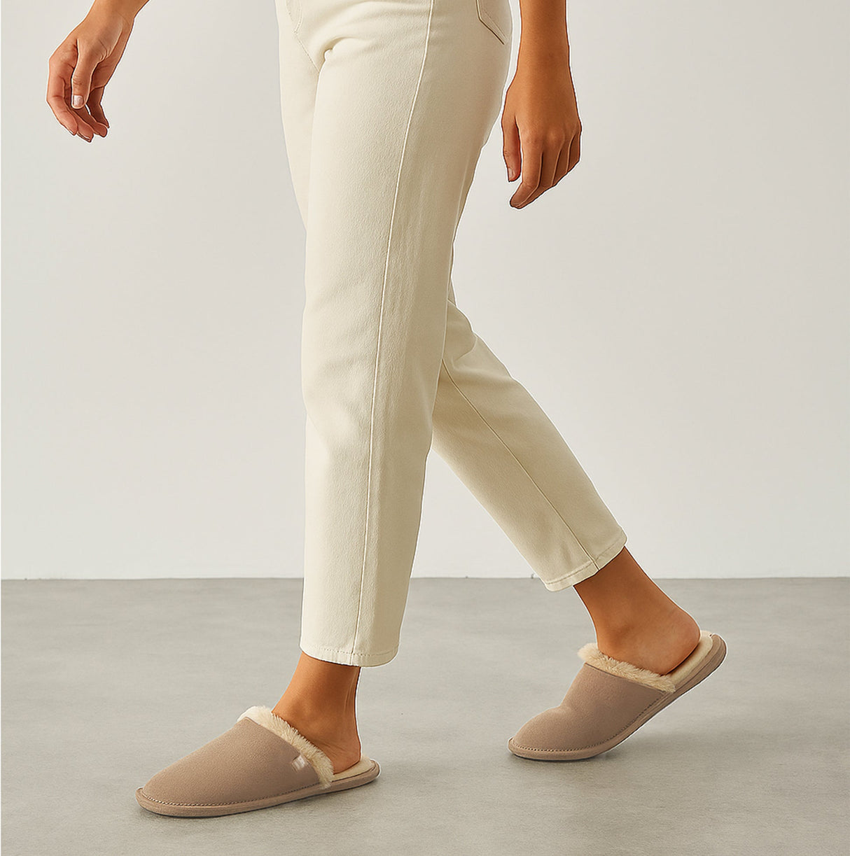 Totes Isotoner REAL SUEDE MULE Womens Slippers Sand