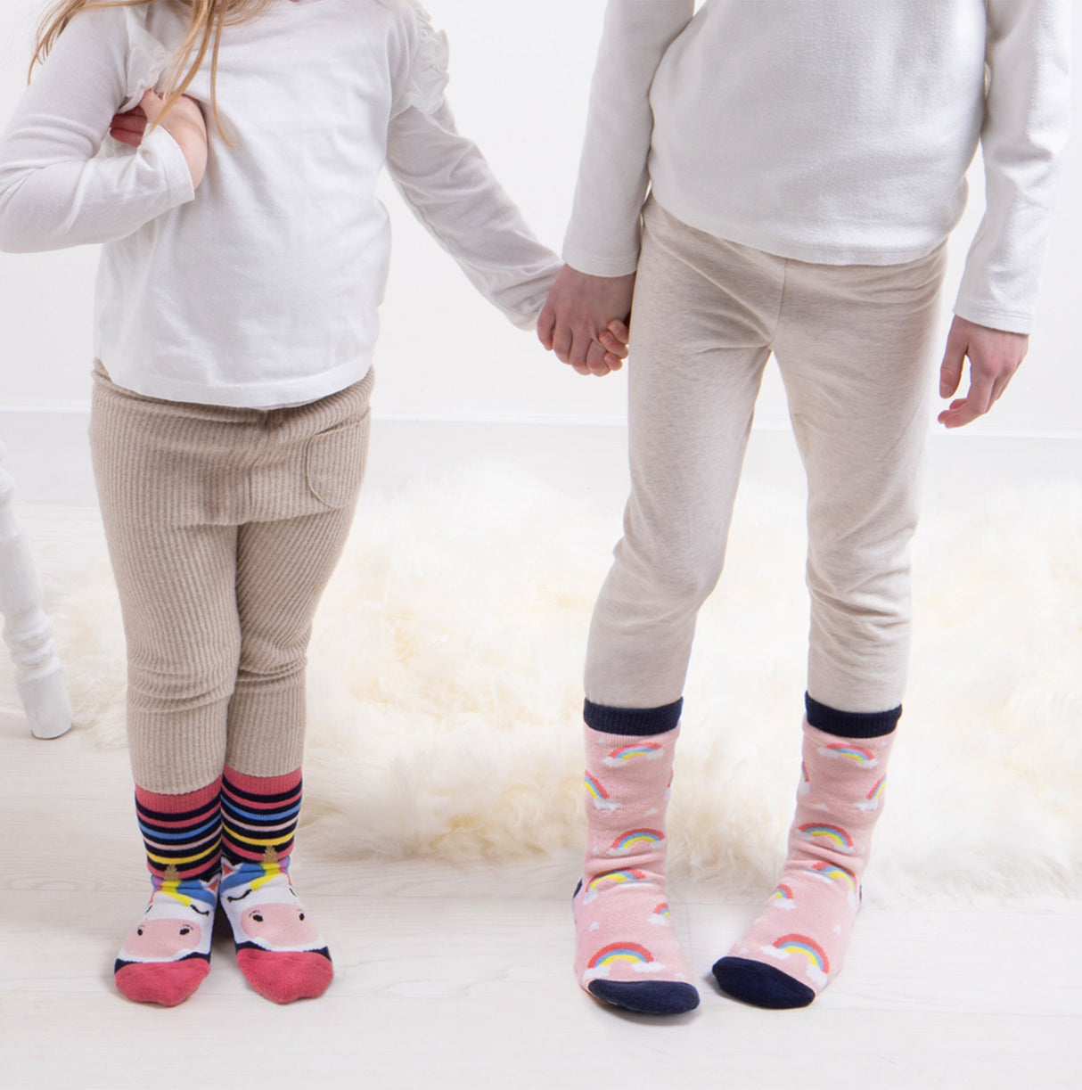 Totes Toasties ORIGINAL Slipper Socks (Twin Pack) Unisex Kids Socks Unicorn