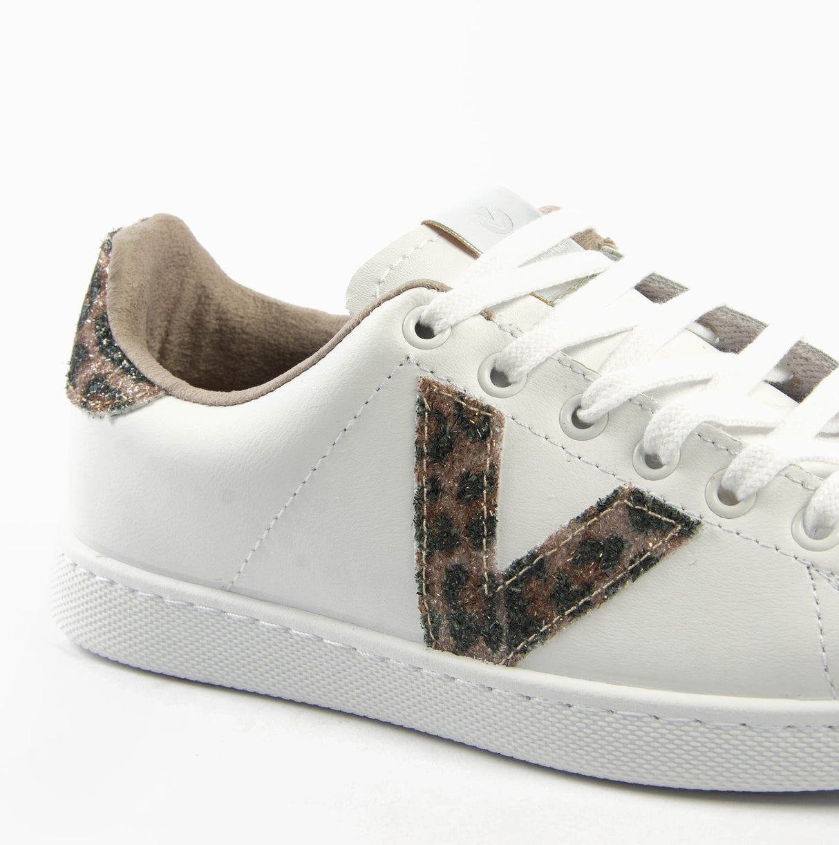 Victoria TENIS Womens Trainers Taupe