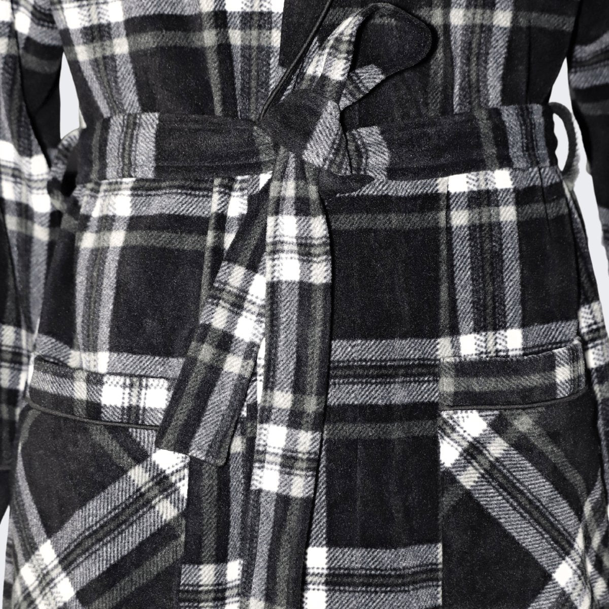 Men's Soft Warm Fleece Dressing Gown with Checkered Pattern
