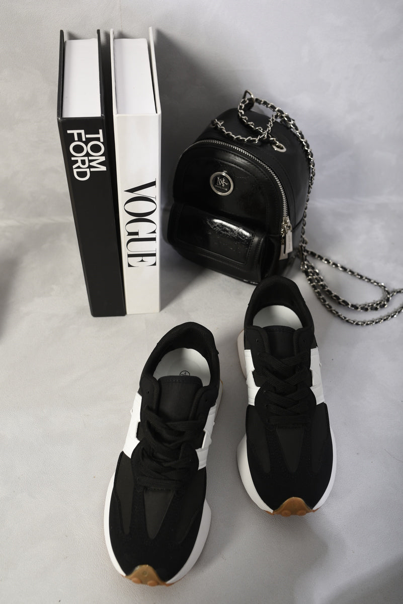 Low Top Lace Up Trainers-10