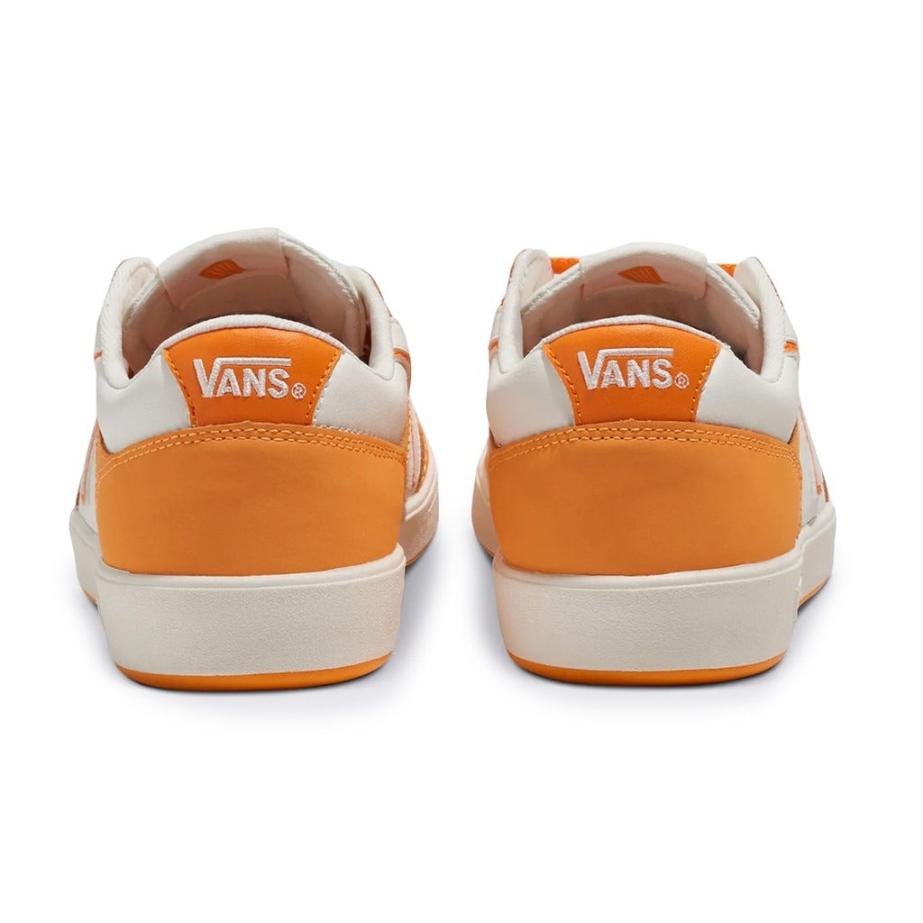 Vans Authentic – True Orange/White Classic Low-Top Sneakers (VN000BWBORA1)