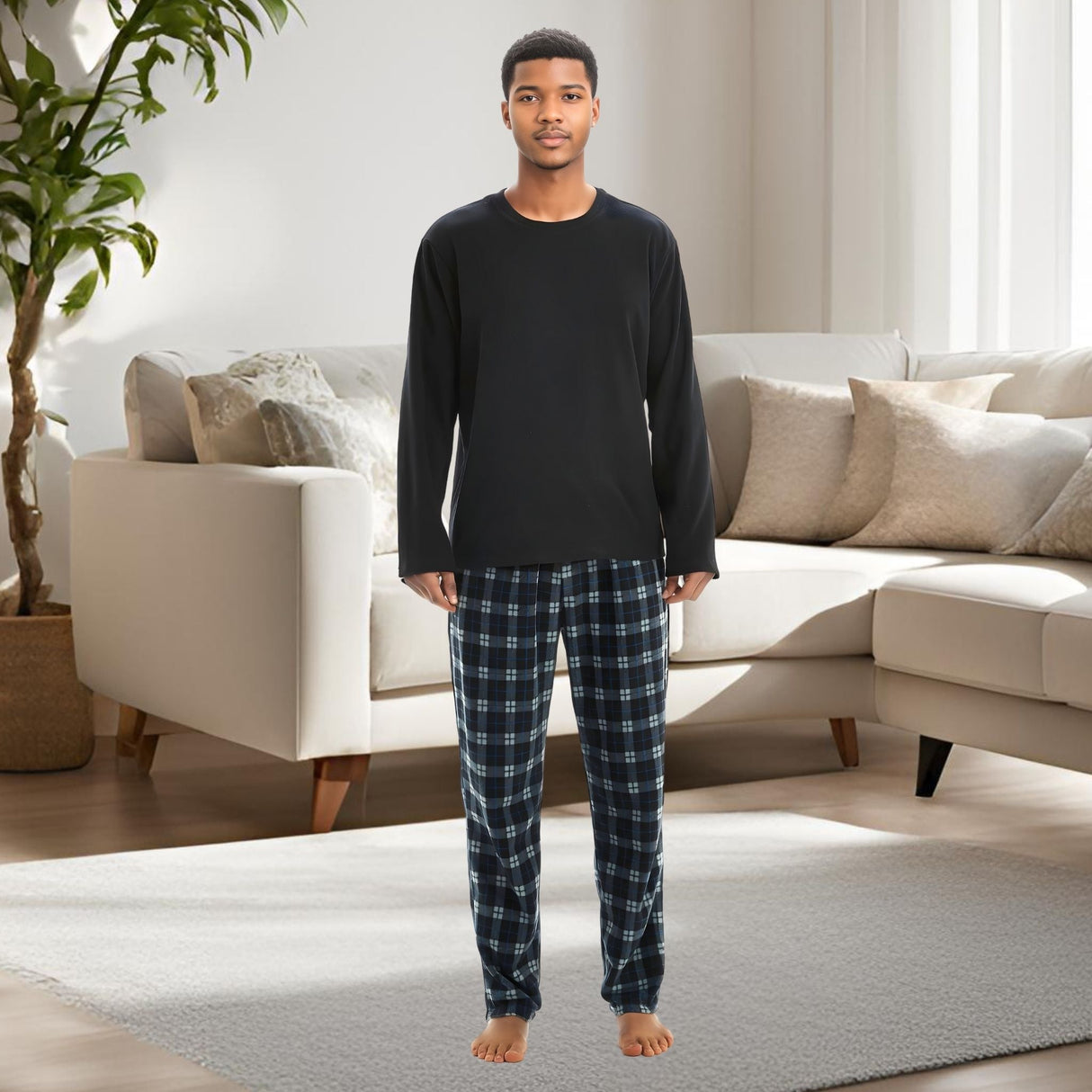 Men's Black Long Sleeve Pyjama Set made of Fleece Loungewear.