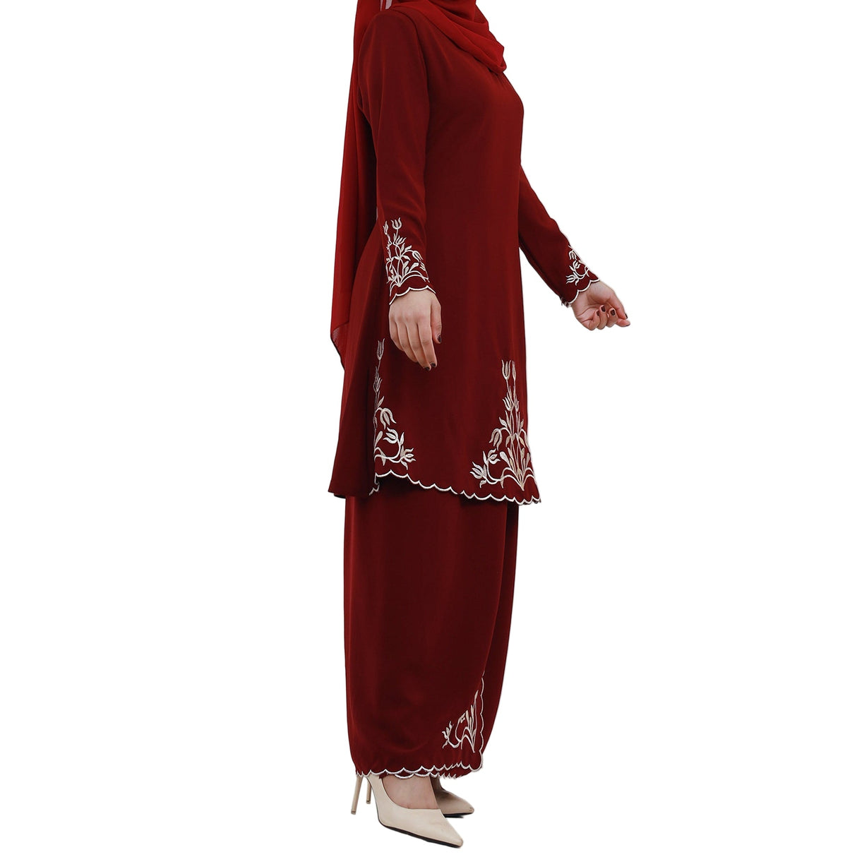 Malay Middle East Exquisite Embroidery Suit Women