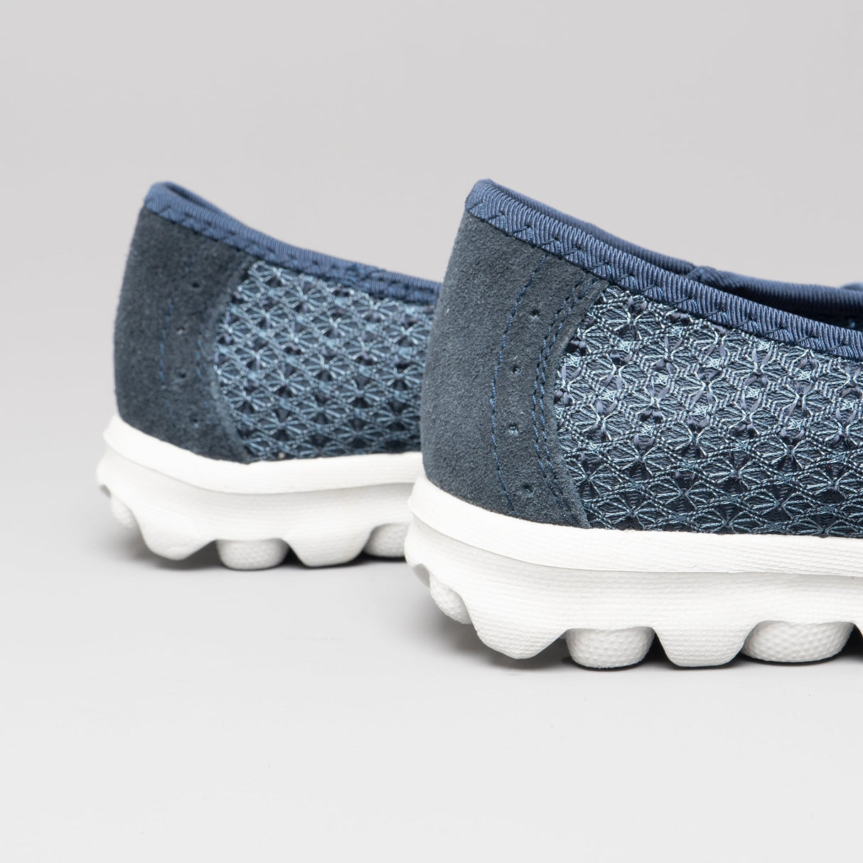 Boulevard L9548C Womens Memory Foam Slip On Trainers Navy