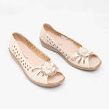 Boulevard DAYNA Womens Faux Leather Flower Peep Toe Flats Beige