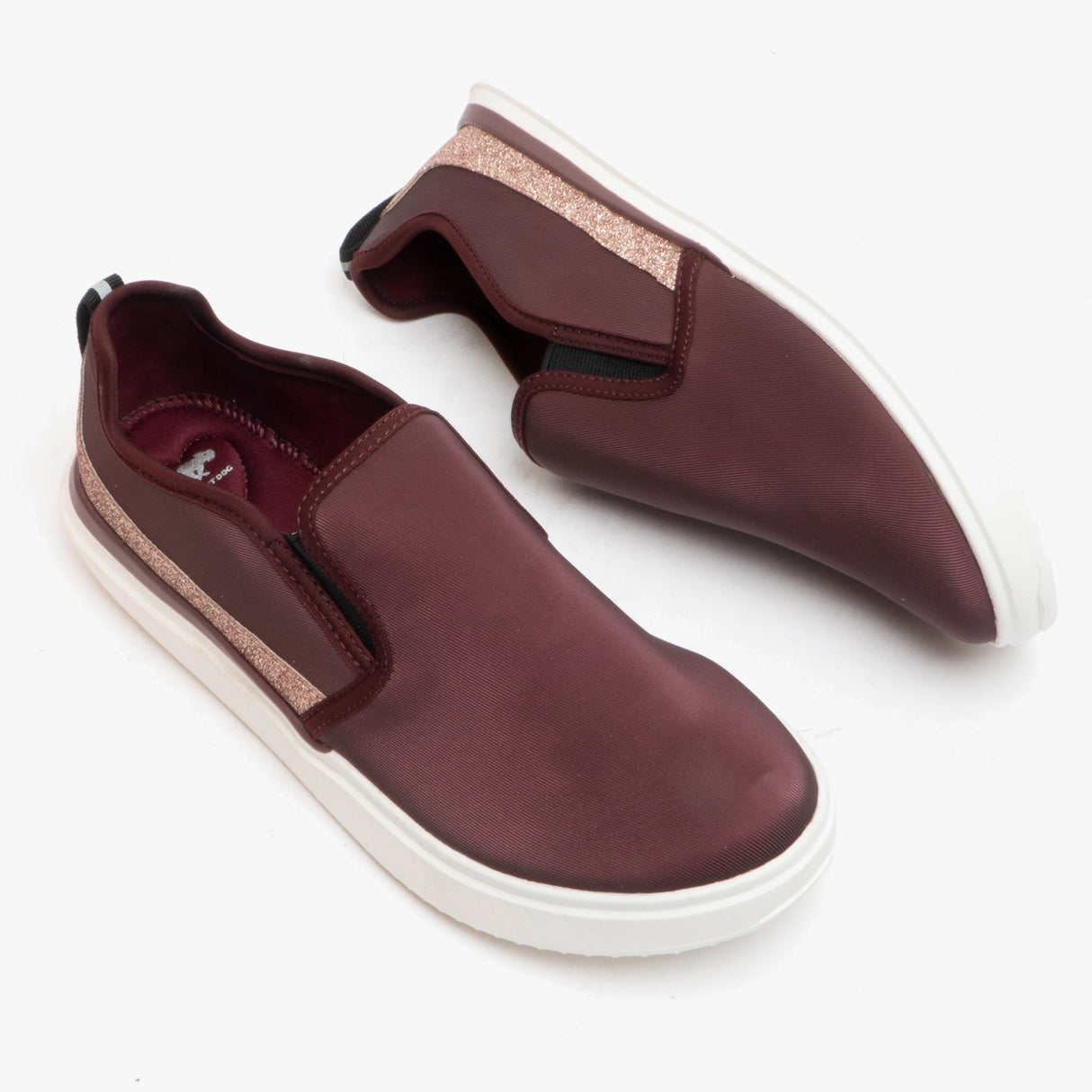 Rocket Dog BECKI Womens Slip On Trainers Oxblood