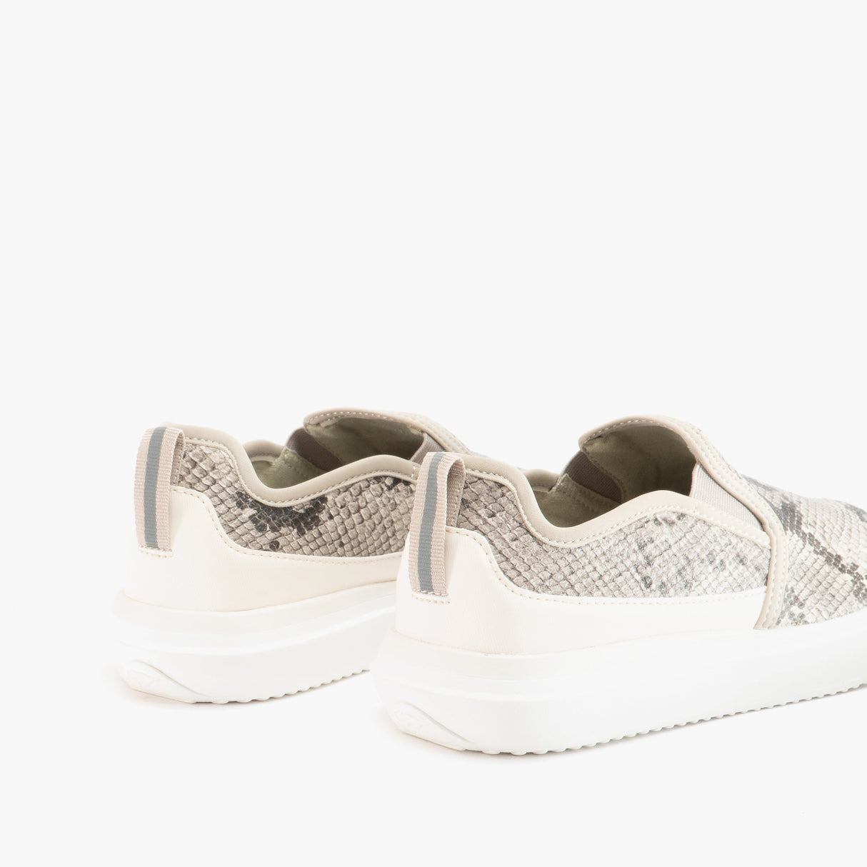 Rocket Dog BECKI RAWLEY Womens Slip On Trainers Animal